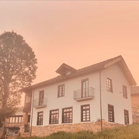 El Balcon De Muniellos Country house Oballo