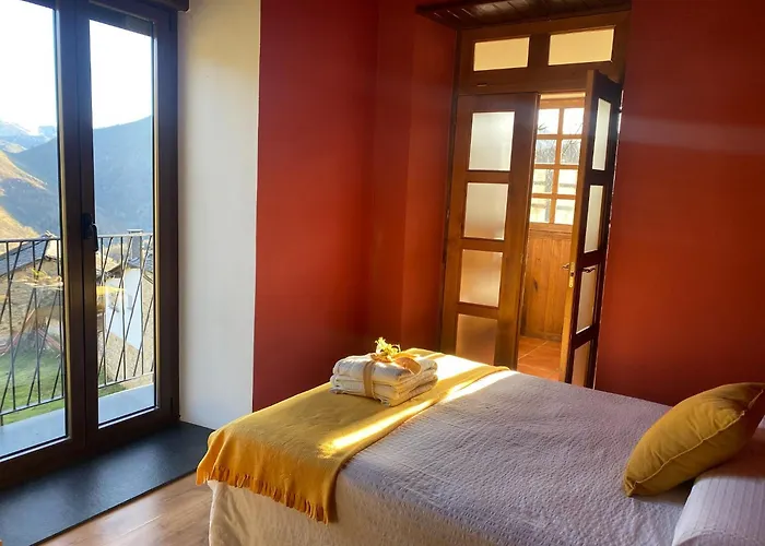 El Balcon De Muniellos Country house Oballo